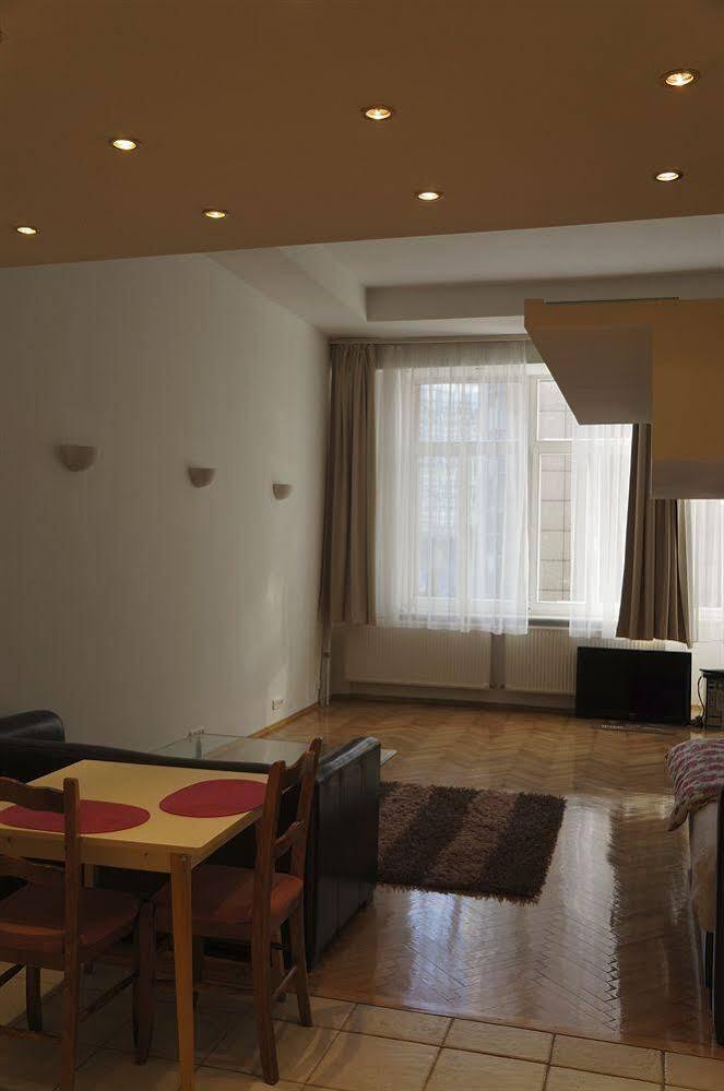 Corso Apartment Будапешт Экстерьер фото